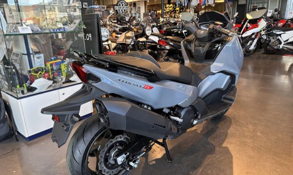 SUBRA-MAG-4
